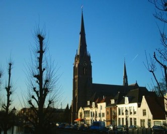http://s1.ibtimes.com/sites/www.ibtimes.com/files/styles/v2_article_large/public/2011/12/16/206061-catholic-church-in-holland.jpg?itok=ksU0N9Jg